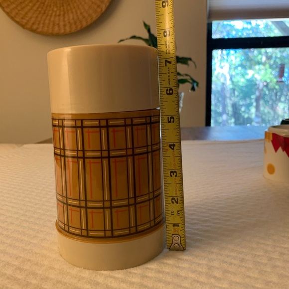 Vintage Aladdin thermos. - Picture 6 of 6